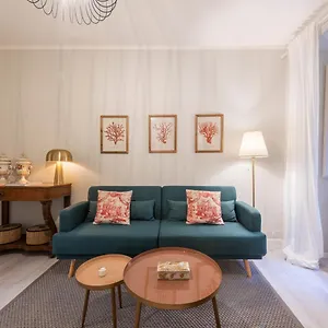 https://galli-tassi-60.it-tuscanyhotel.com